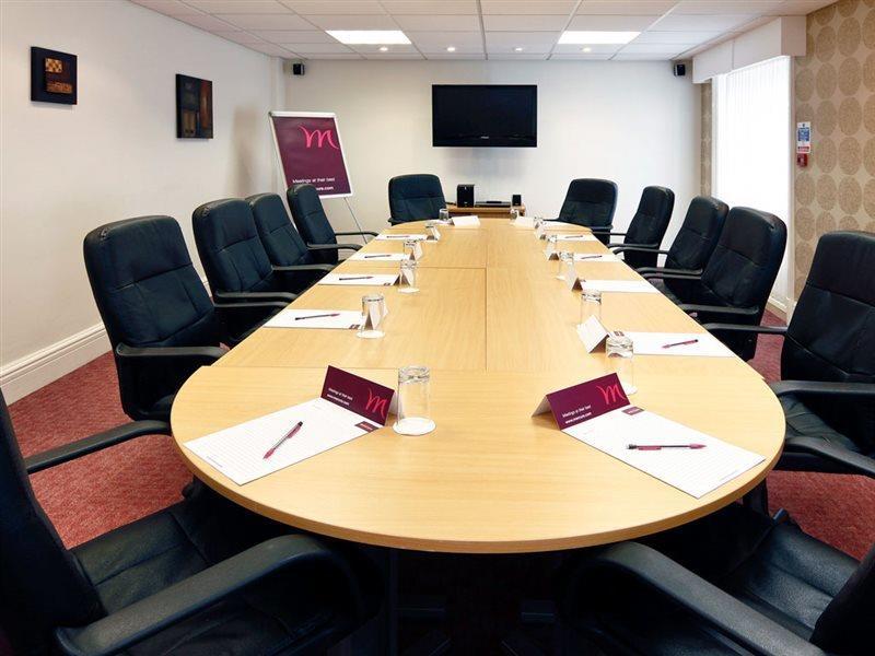 Mercure Swindon East Hotel And Spa Dış mekan fotoğraf